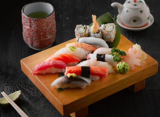 Review Makanan Sushi Omakase