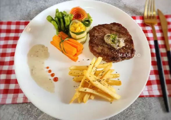 Review Steak Daging Wagyu Dengan Saus Jamur Premium