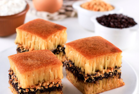 Review Makanan Martabak Manis Teflon Tebal Lembut